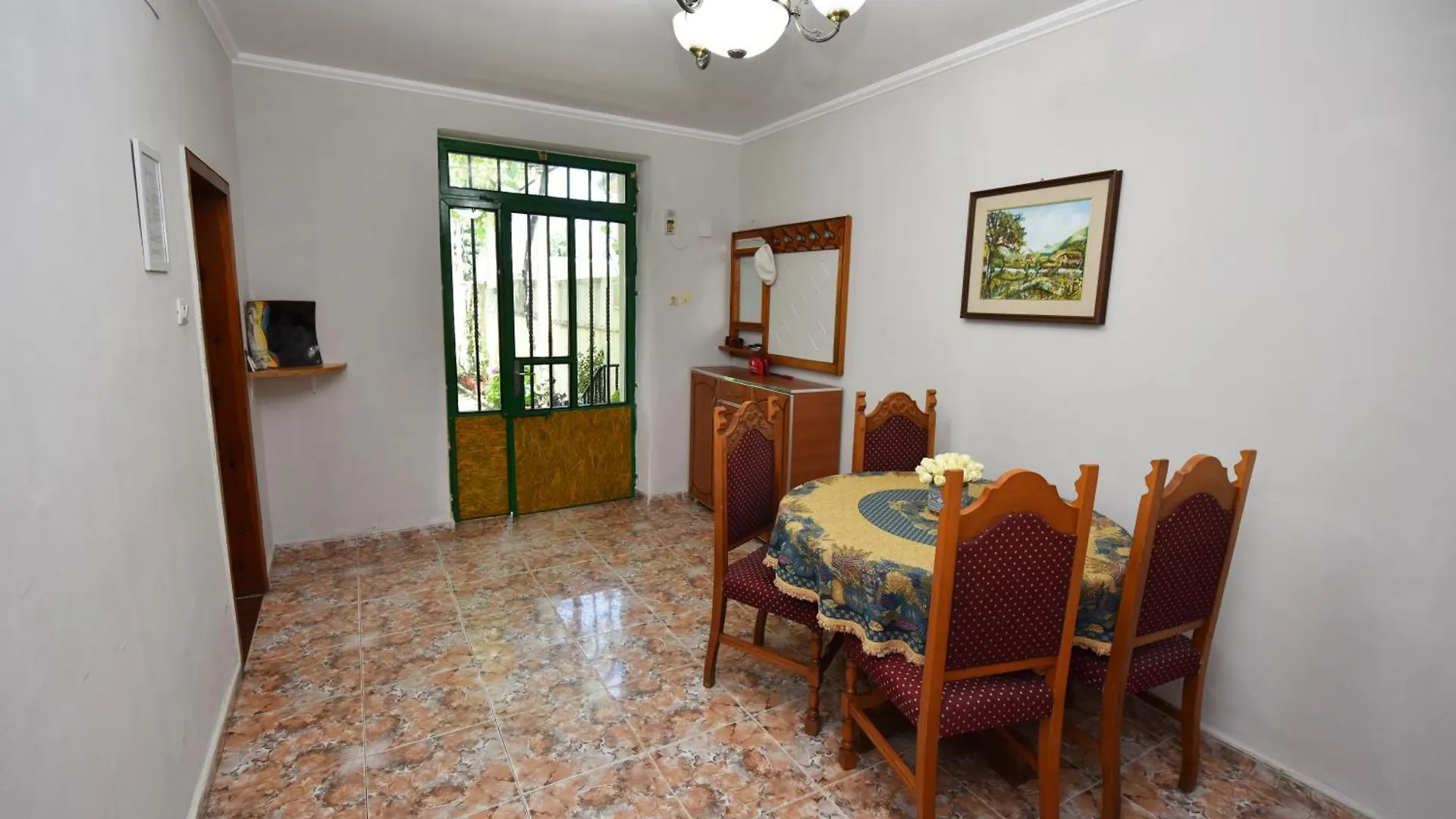 Fran'S Traditional House Shkodër 0*,  アルバニア